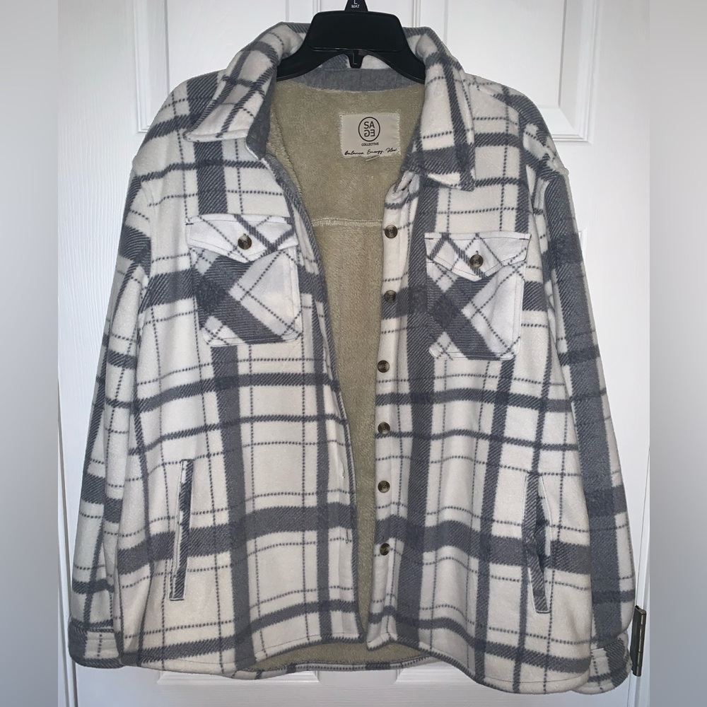 White and grey plaid button up fuzzy jacket. Size XL fits like L.